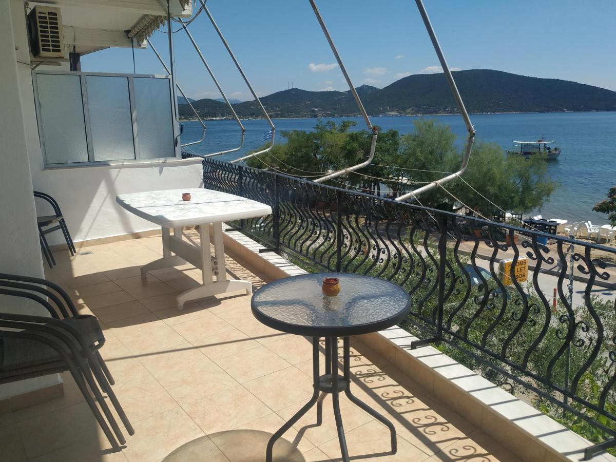 Villa Tasos Néa Péramos Εξωτερικό φωτογραφία